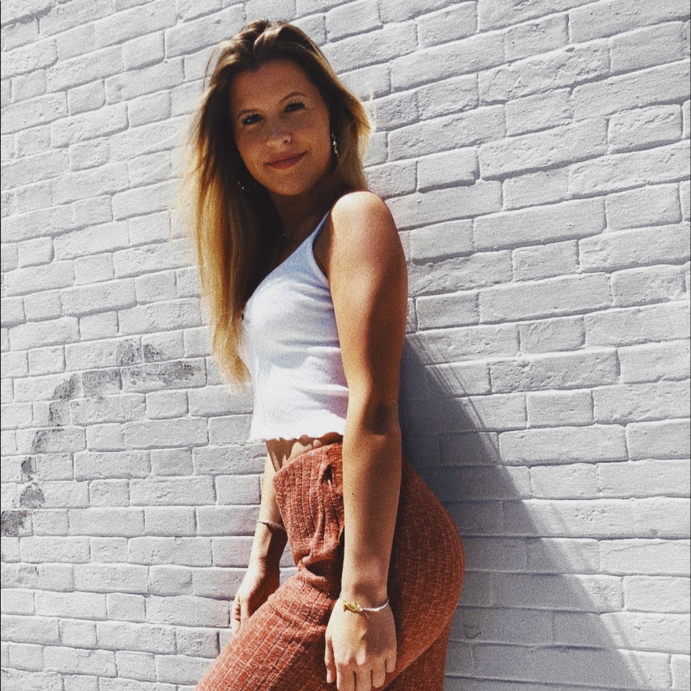 Meet your Posher, Lydia